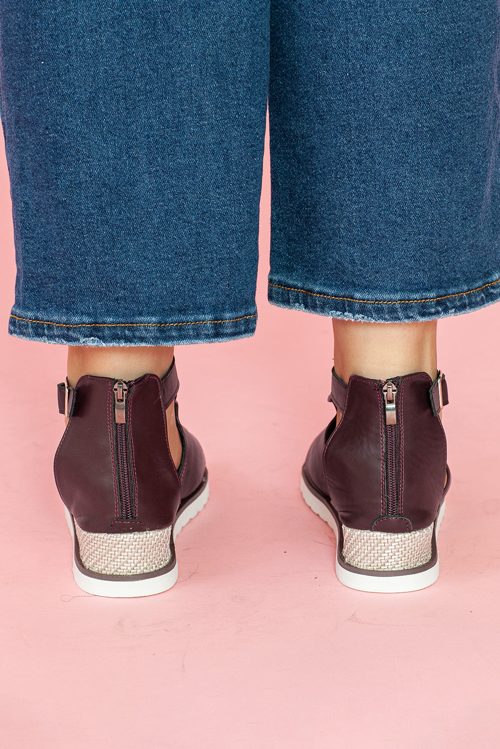 Casual PU Cutout Buckle Strap Platform Sandals